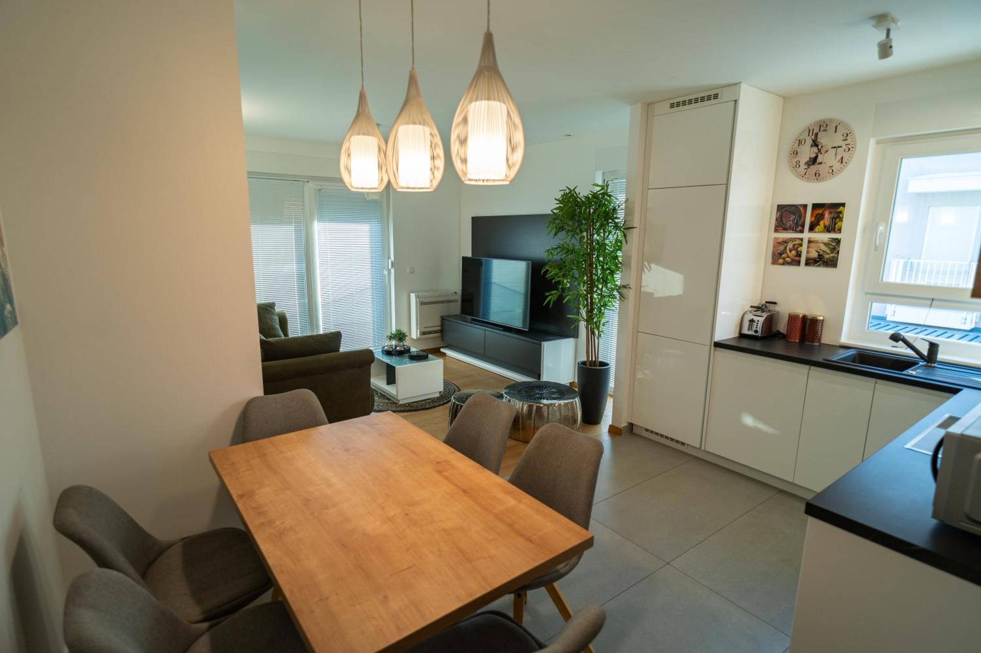 Apartment Wing 77 By Belmont Realty 扎达尔 外观 照片